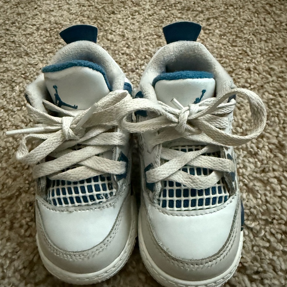 Jordan 4